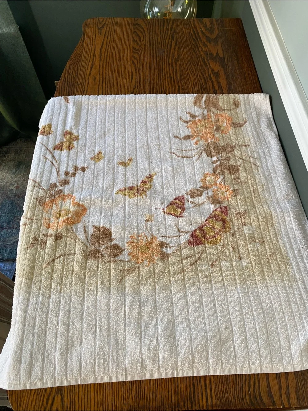 Vintage Mid Century Boho Brown Orange Floral Butterfly Ribbed Bath Towel Set (2)